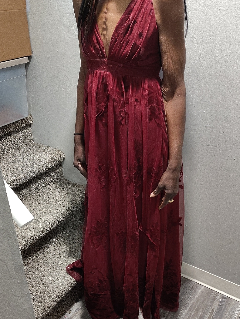Elegant Deep Red V-Neck Maxi Dress